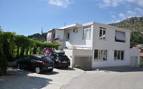 Villa Nada 1